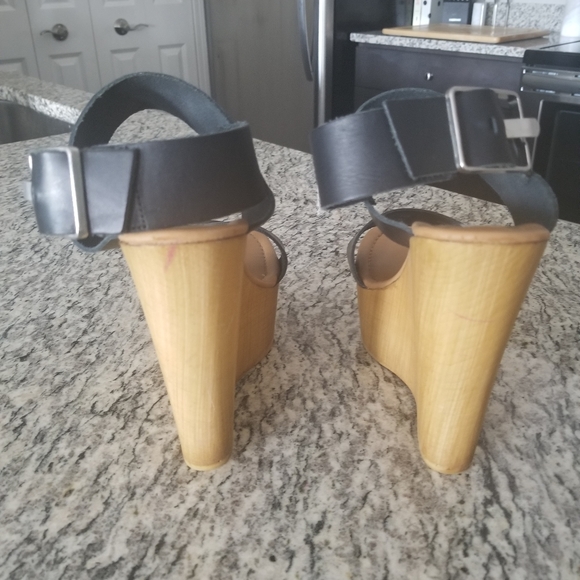 Steve Madden Wedge Sandal - Picture 6 of 7